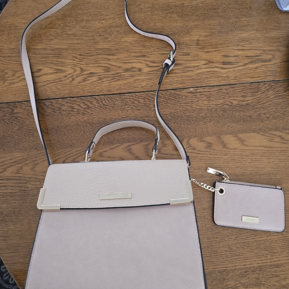 Chic Cream Satchel with Cardholder